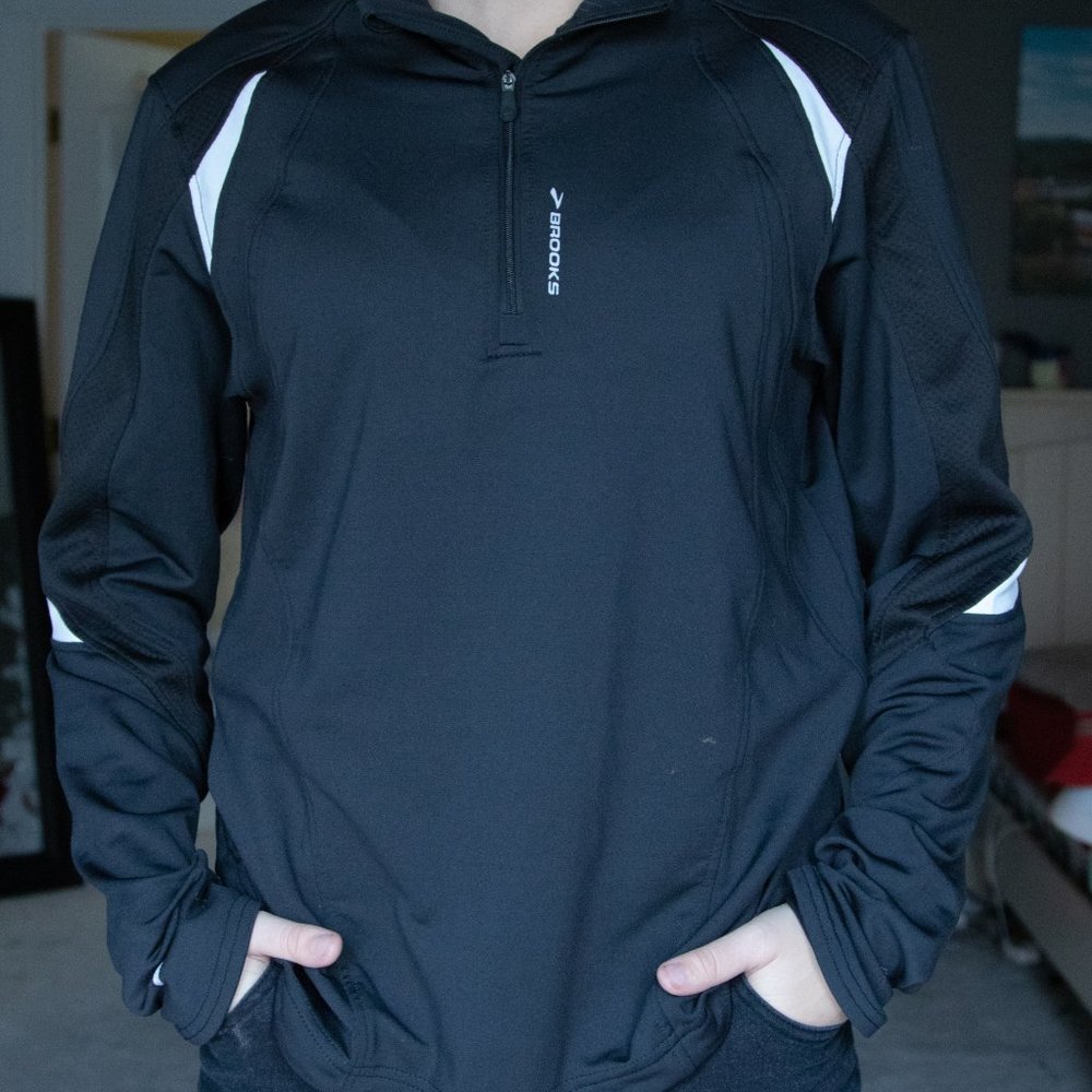 Brooks Black Athletic Pullover